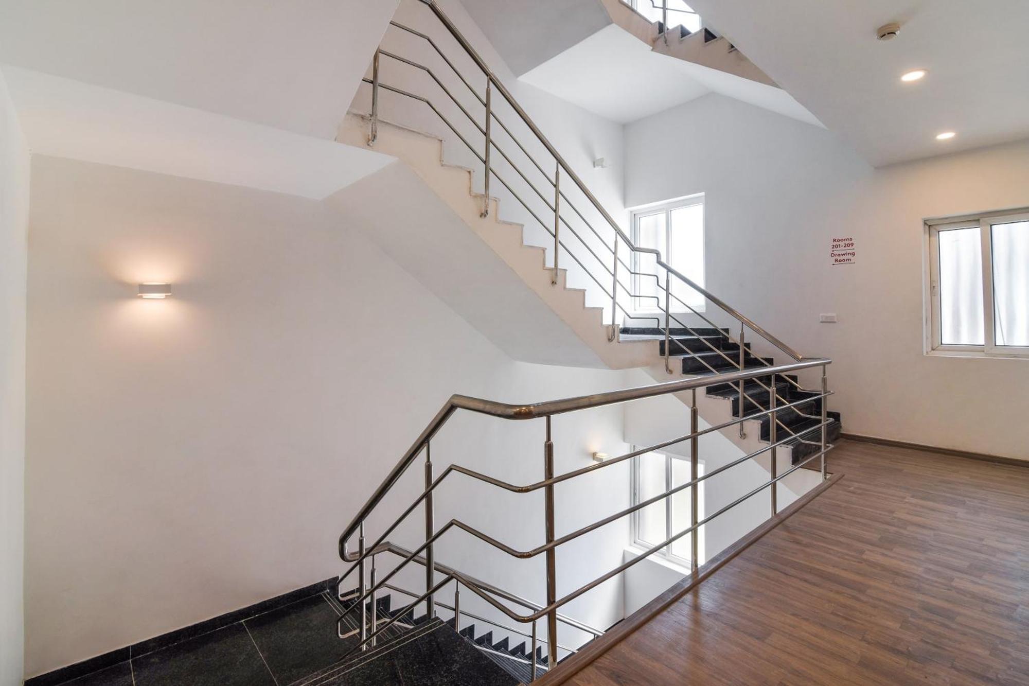 Super Townhouse Xotel Chennai Extérieur photo