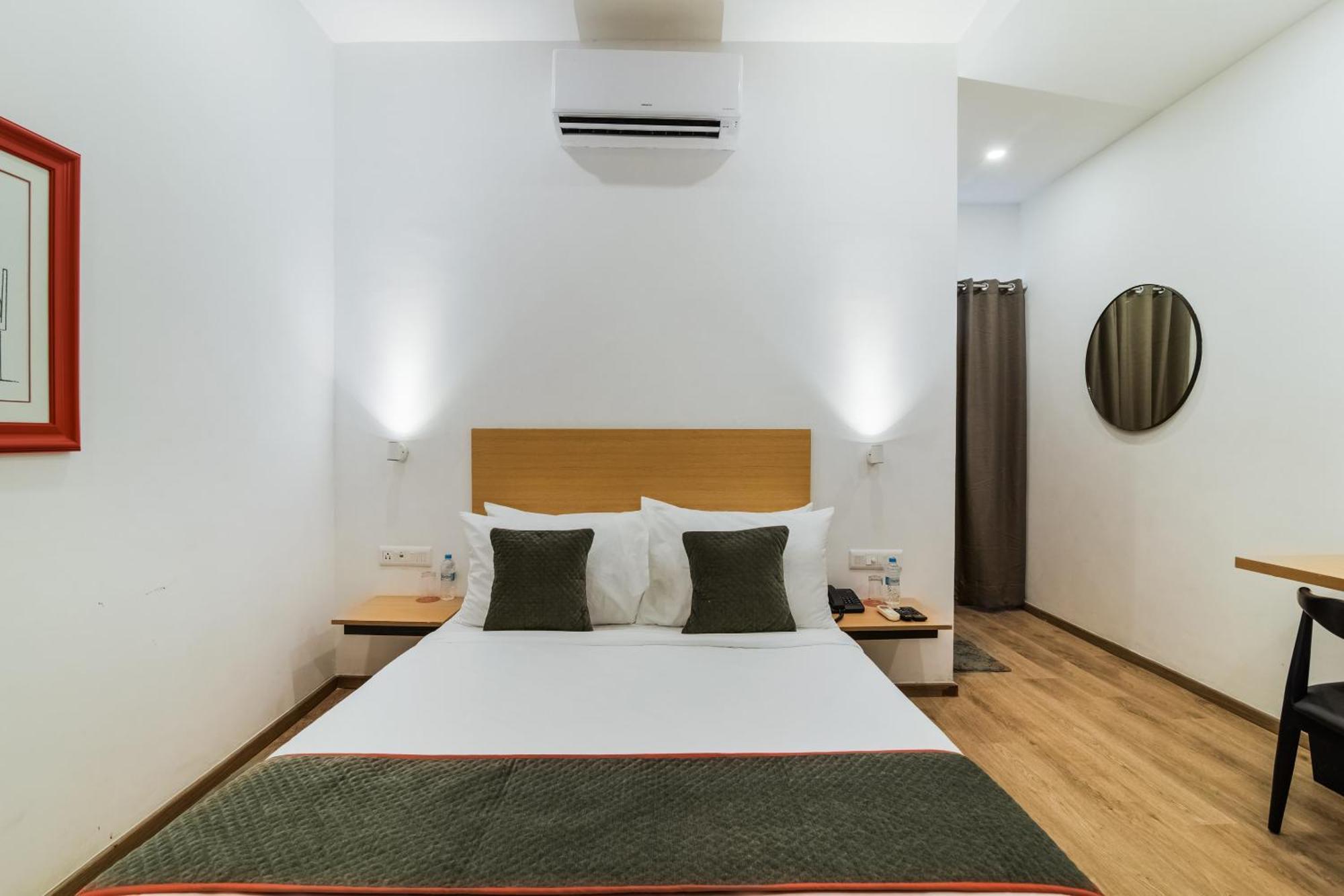 Super Townhouse Xotel Chennai Extérieur photo