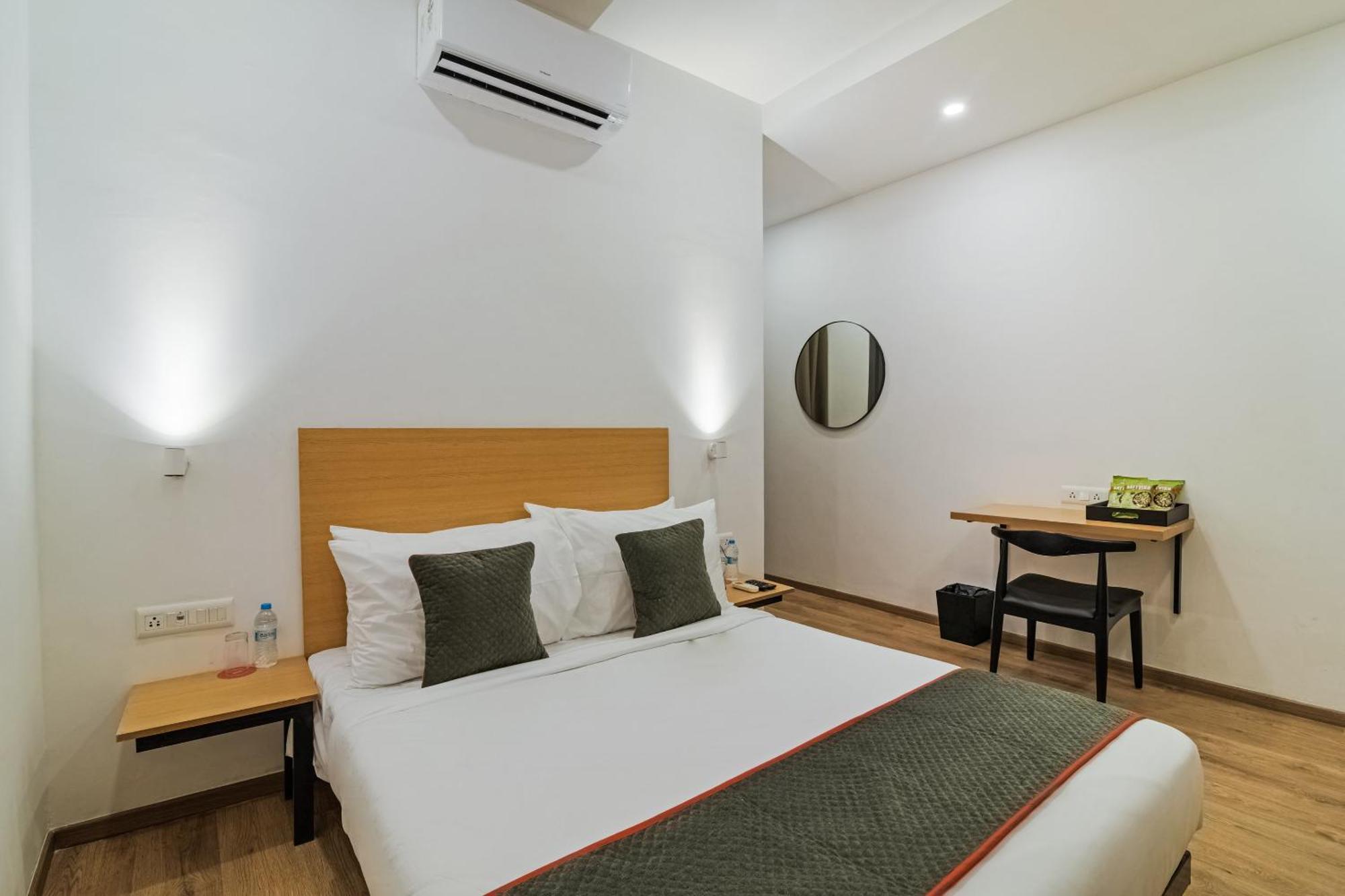 Super Townhouse Xotel Chennai Extérieur photo